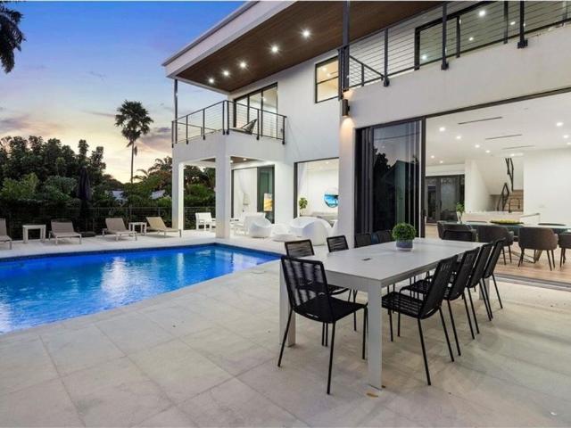 6 bedroom luxury House for rent in Miami Shores, United States