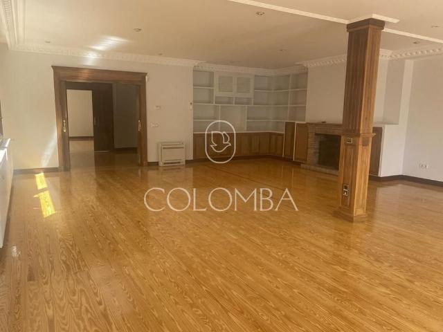 6 bedroom luxury Semidetached House for rent in Madrid, Spain