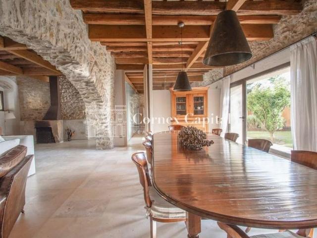 Luxury Townhouse for rent in Pals, Catalonia