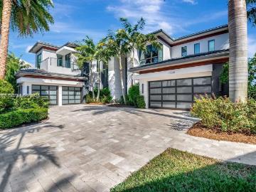6 bedroom luxury Villa for rent in Boca Raton, Florida