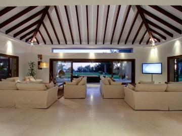 6 bedroom luxury Villa for rent in The Golden Mile, Marbella, Andalusia