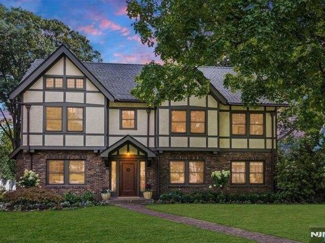 6 bedroom, Montclair NJ 07042 105750644