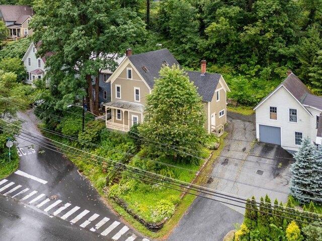 6 bedroom, Montpelier VT 05602 105473994