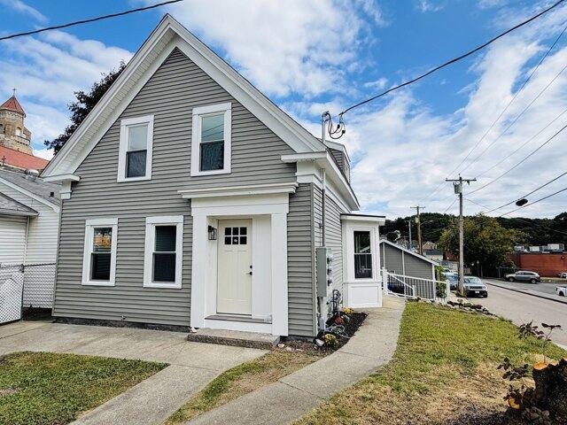 6 bedroom, Milford MA 01757 105511039