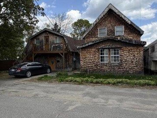 6 bedroom, Millinocket ME 04462 105751910