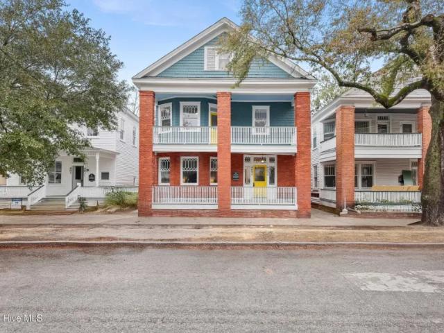 6 bedroom, NC NC 102770976