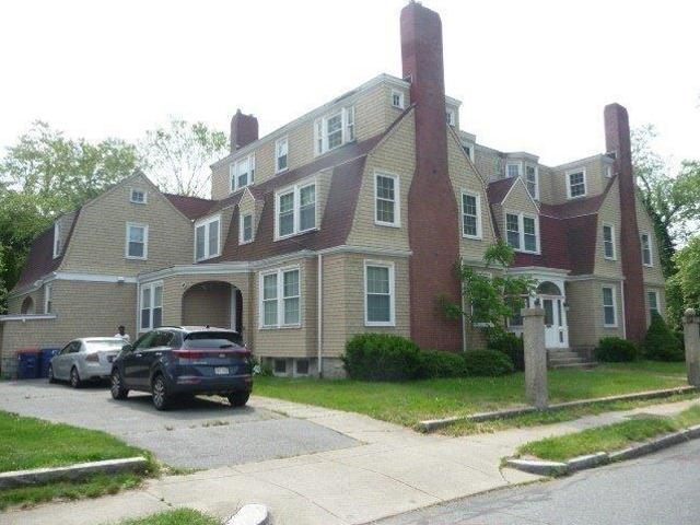 6 bedroom, New Bedford MA 02740 105710831