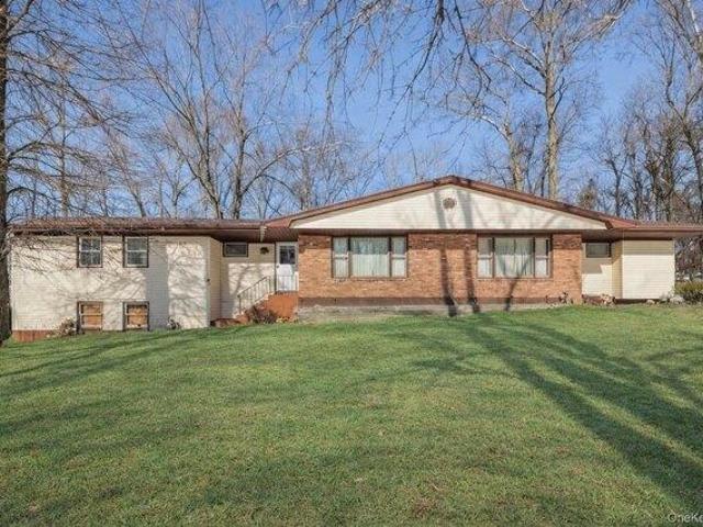 6 bedroom, New City NY 10956 105293097