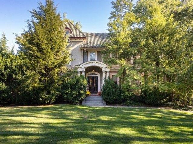 6 bedroom, Newton MA 02458 105477631