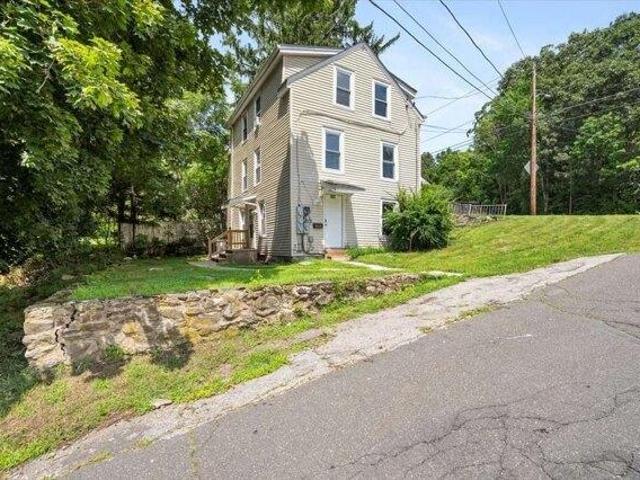 6 bedroom, Southbridge MA 01550 105551570