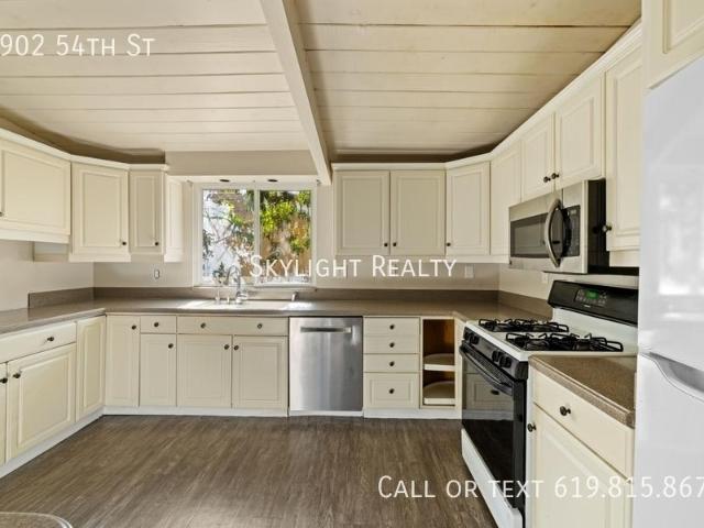 6 bedroom, San Diego CA 92115 LS98414752