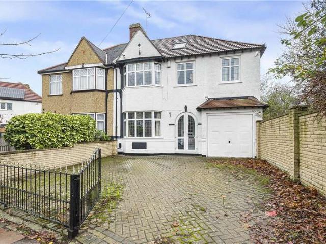 6 Bedroom Semi Detached House