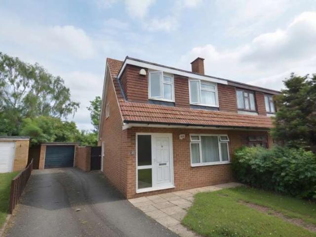 6 Bedroom Semi Detached House