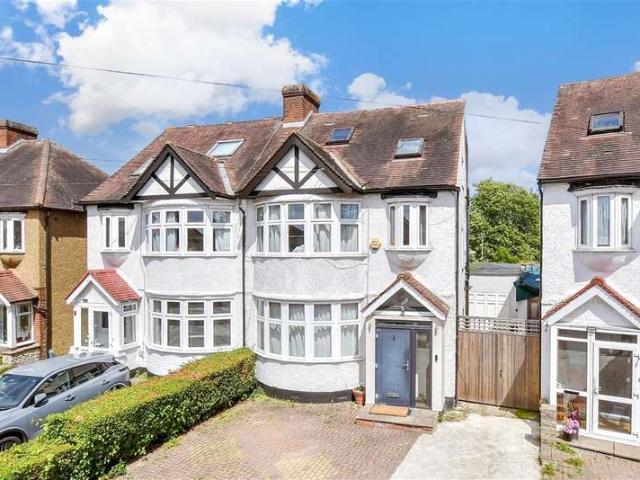 6 Bedroom Semi Detached House