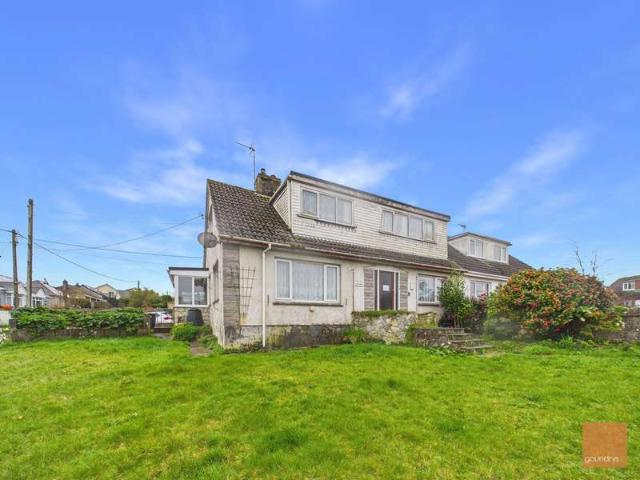 6 Bedroom Semi Detached House