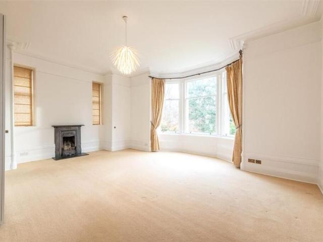 6 bedroom semi detached house to rent