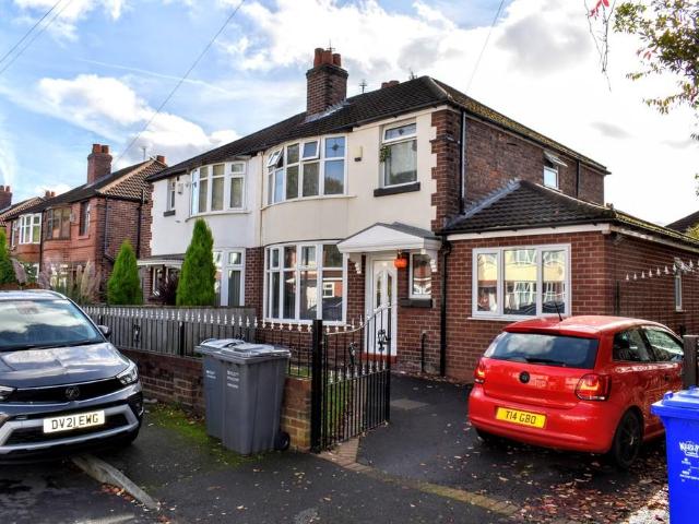 6 bedroom semi detached house to rent