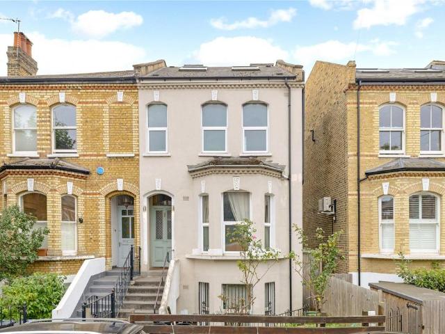 6 bedroom semi detached house to rent