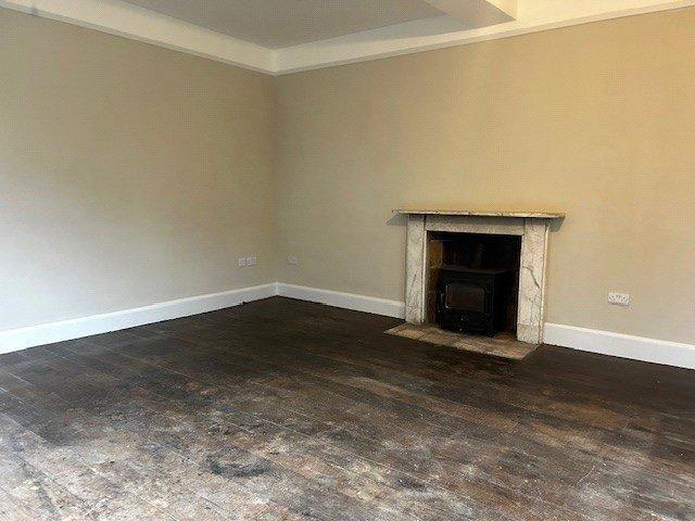 6 bedroom semi detached house to rent