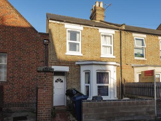 6 bedroom semi detached house to rent