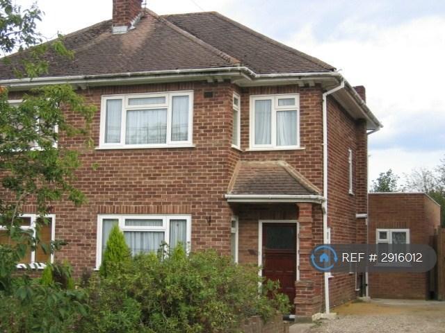 6 bedroom semi detached house to rent