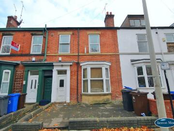 6 bedroom semi detached house to rent