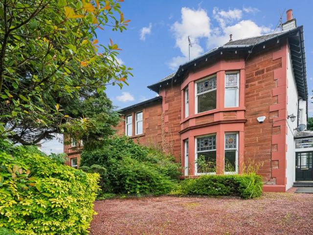 6 bedroom semi detached house to rent