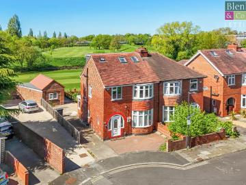 5 bedroom semi detached house to rent