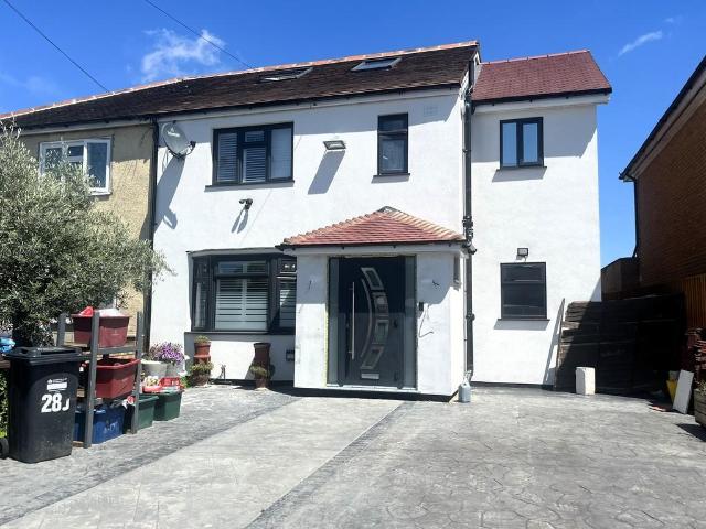 6 bedroom semi detached house to rent