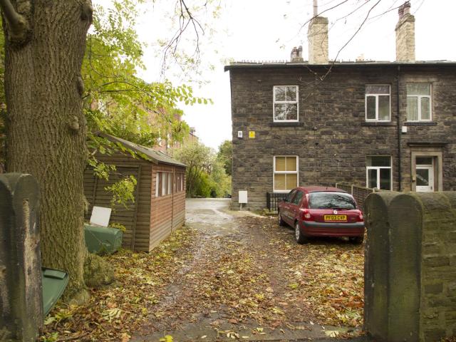 6 bedroom semi detached house to rent