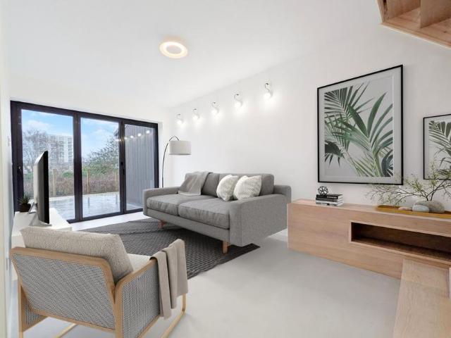 5 bedroom semi detached house to rent