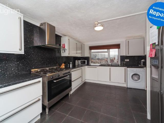 6 bedroom semi detached house to rent