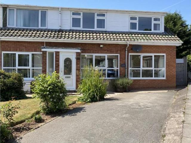 6 bedroom semi detached house to rent