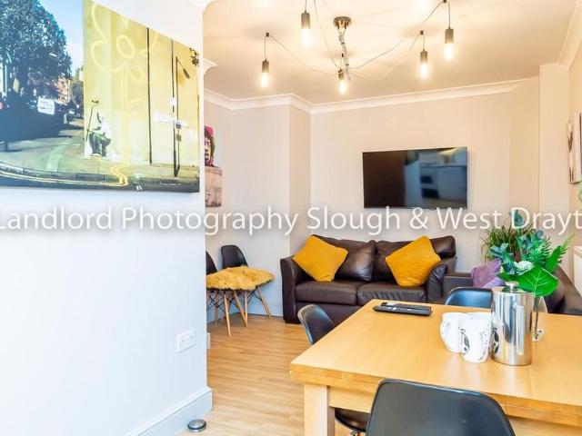 6 bedroom semi detached house to rent