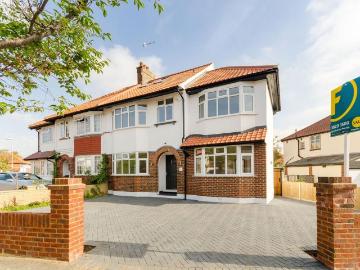 6 bedroom semi detached house to rent