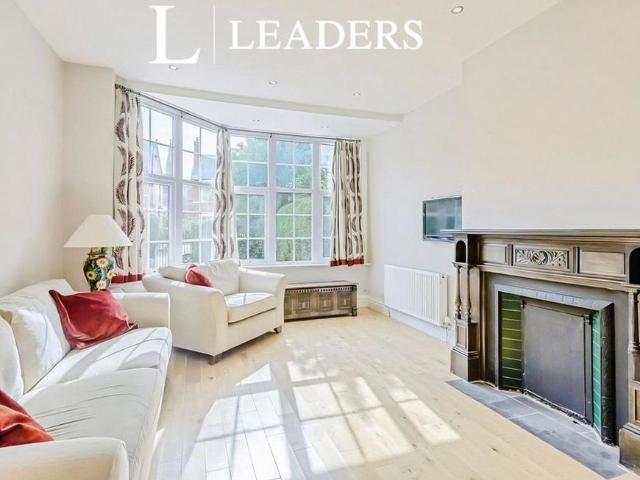 6 bedroom semi detached house to rent