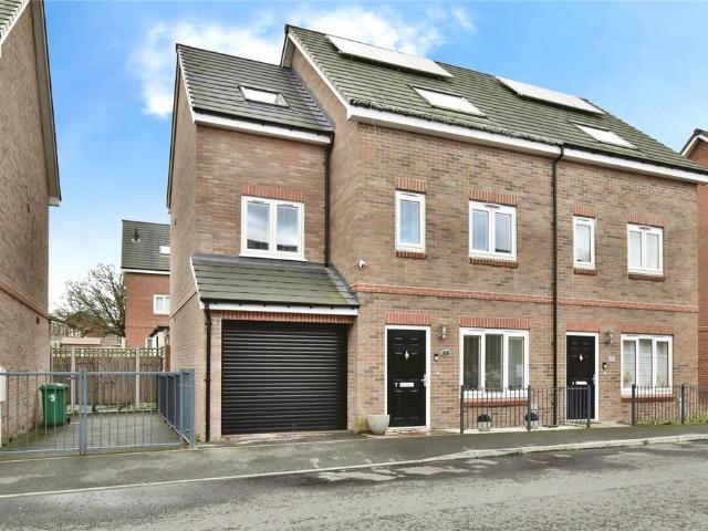 6 bedroom semi detached house for sale