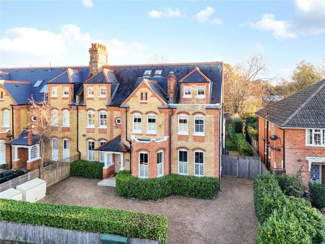 6 bedroom semi detached house for sale