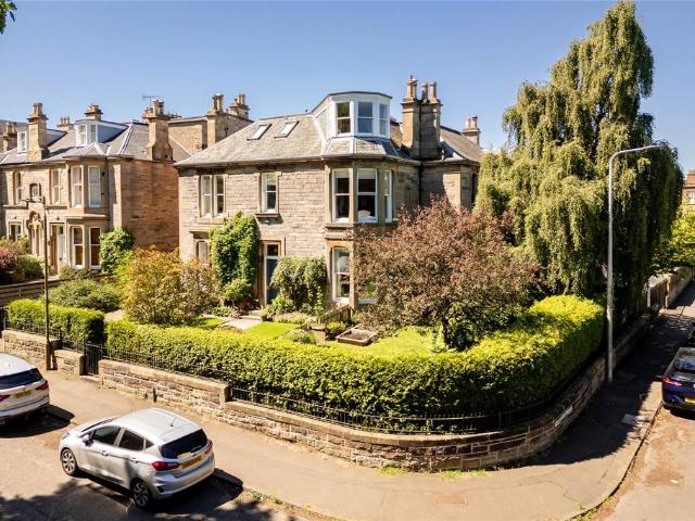 6 bedroom semi detached house for sale