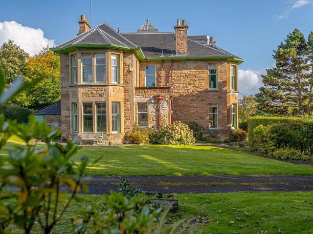 6 bedroom semi detached house for sale