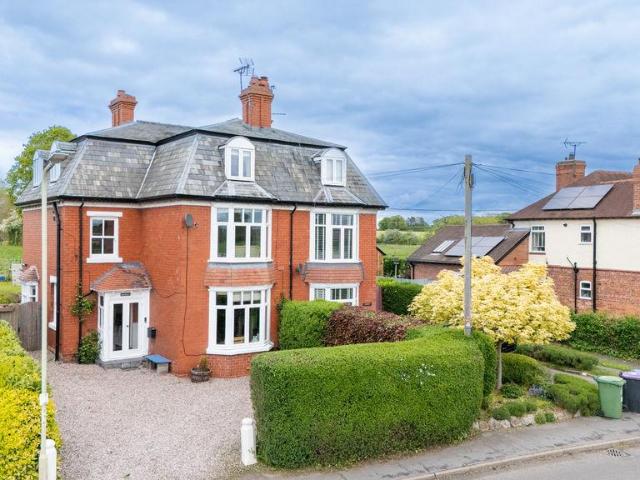 6 bedroom semi detached house for sale