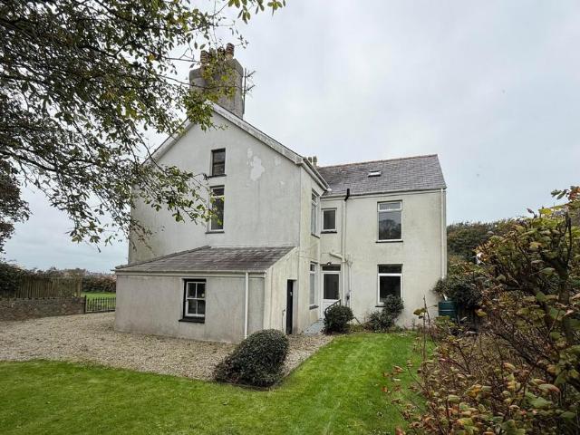 6 bedroom semi detached house for sale
