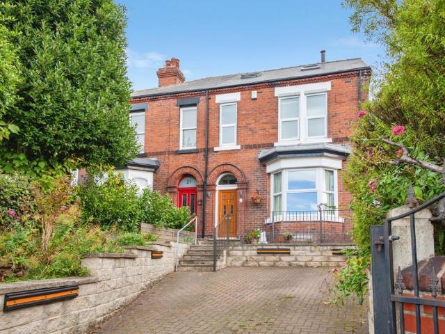 6 bedroom semi detached house for sale