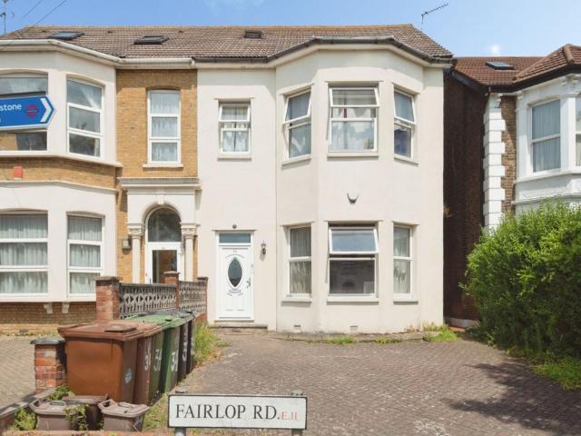 6 bedroom semi detached house for sale