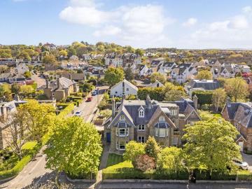 6 bedroom semi detached house for sale