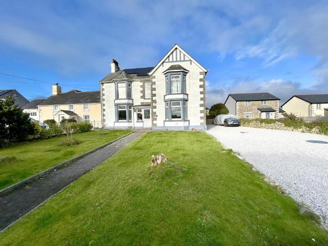 6 bedroom semi detached house for sale