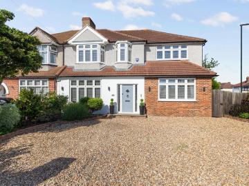 6 bedroom semi detached house for sale