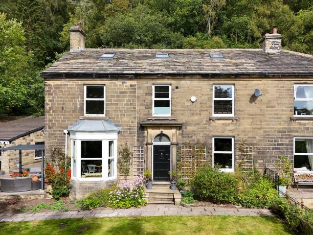 6 bedroom semi detached house for sale