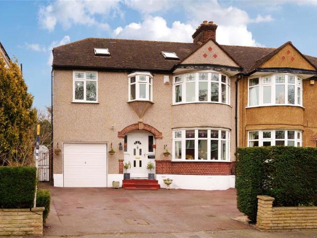 6 bedroom semi detached house for sale