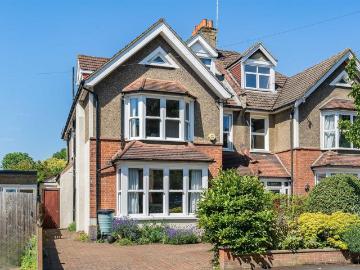 6 bedroom semi detached house for sale